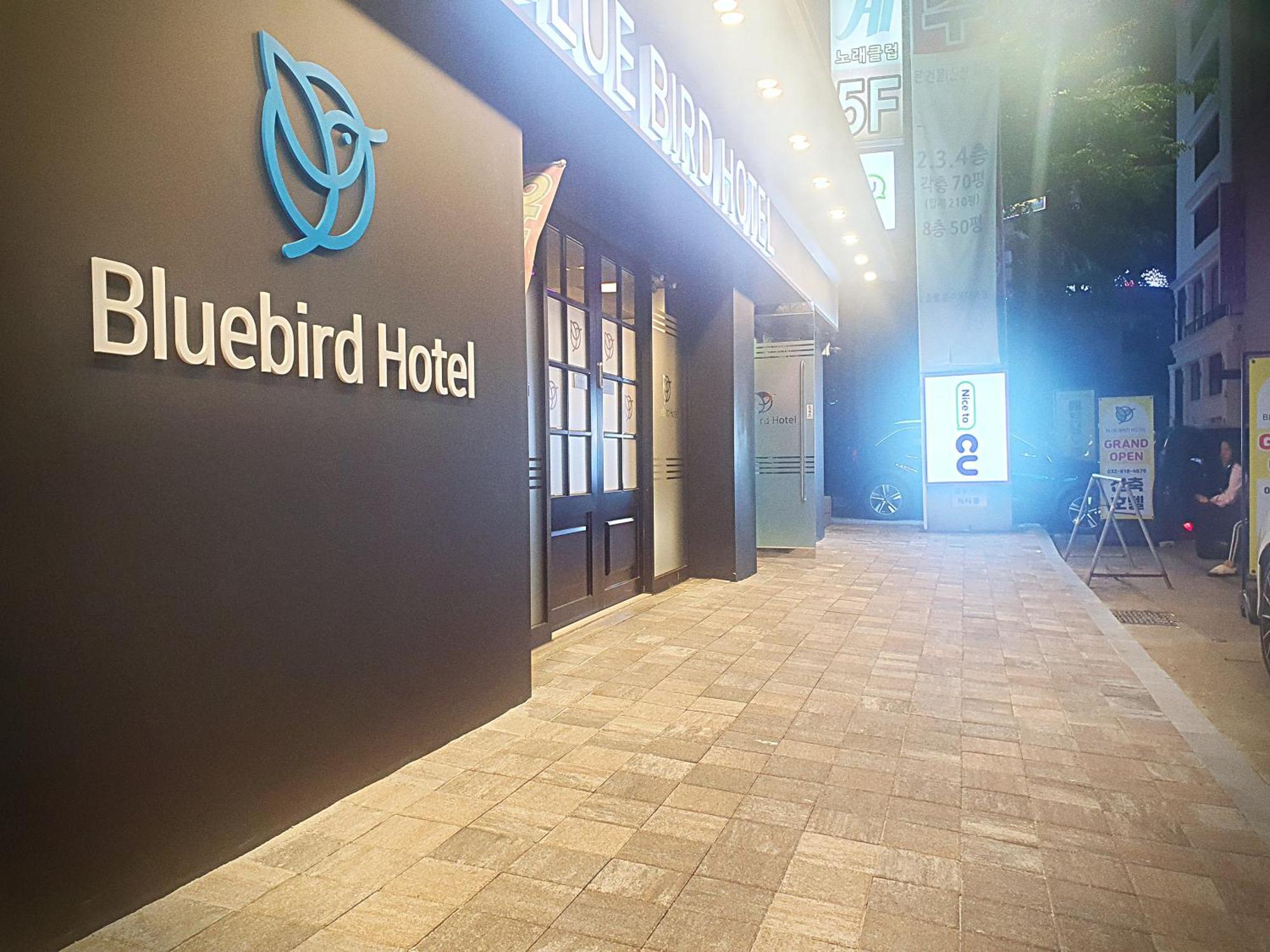 Bluebird Hotel Incheon Buitenkant foto