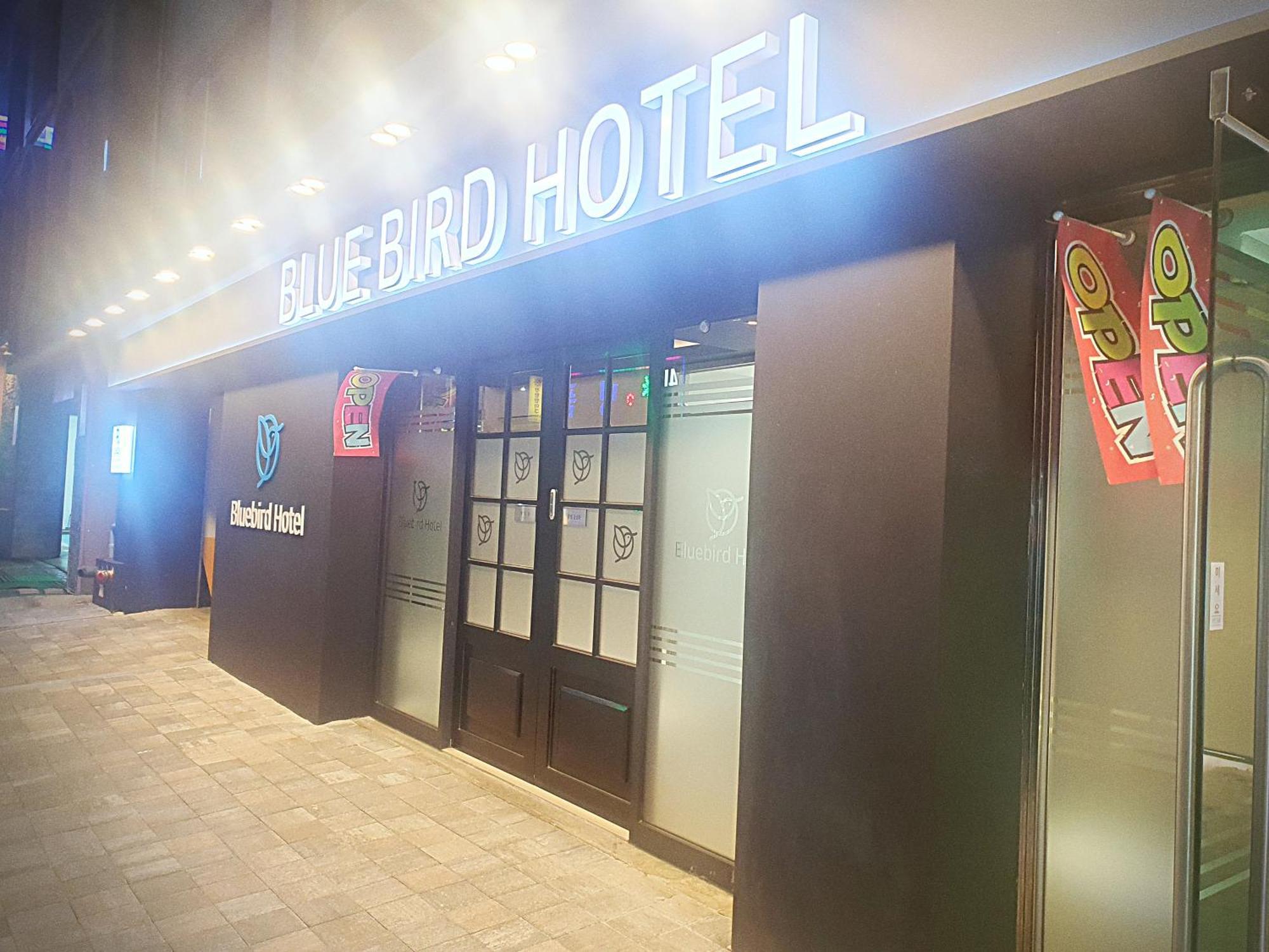 Bluebird Hotel Incheon Buitenkant foto