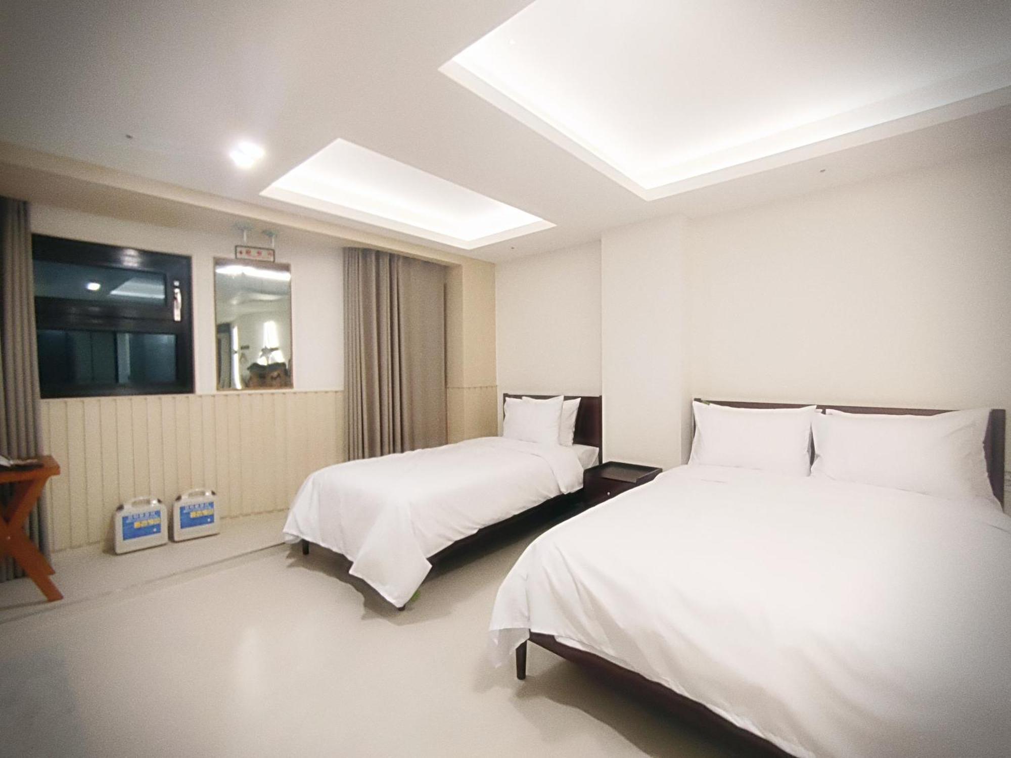 Bluebird Hotel Incheon Buitenkant foto